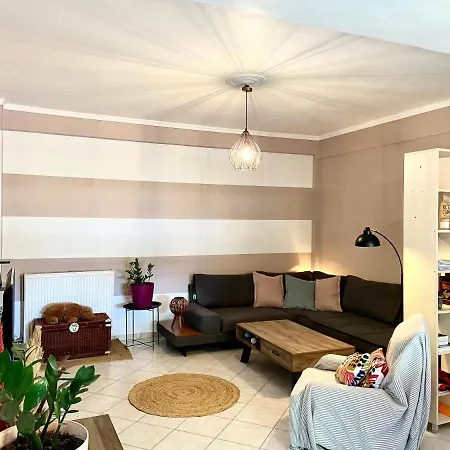 Apartment House,with Big Garden & Lawn Amaliada